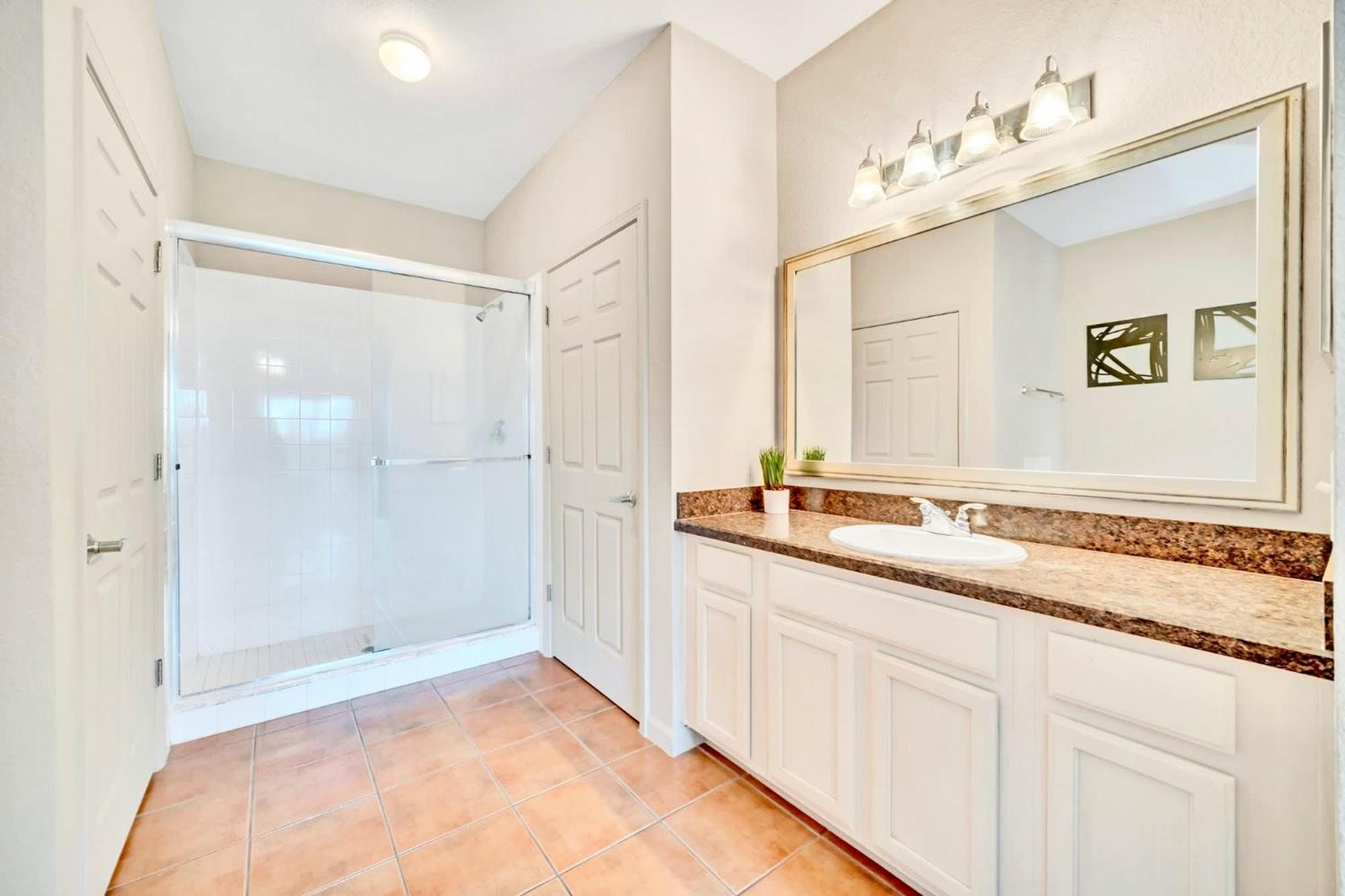 Bright Condo, Near Disney! أورلاندو المظهر الخارجي الصورة